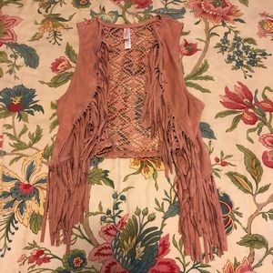 🎀 GIRLS’ FRINGE VEST 🎀